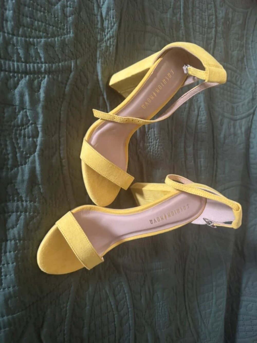 New high heels size 5.5